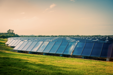 Centrale_solaire_thermique_au_Danemark_CShutterstock