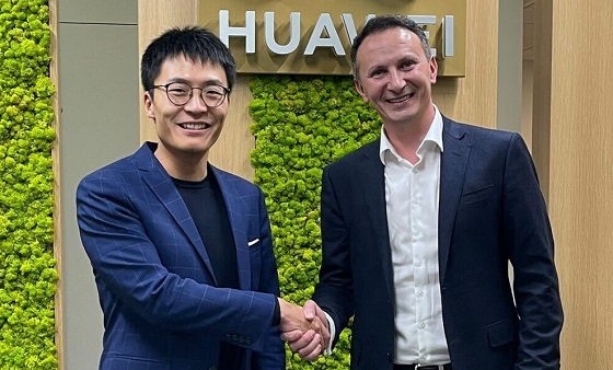 Weiliang_Shi_Huawei-Stephane_BOHBOT_INNOV8