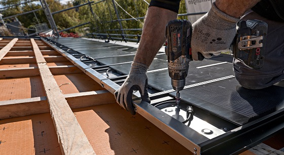 Meyer-Burger-Tile-eignet-sich-auch-fuer-denkmalgeschuetzte-Haeuser