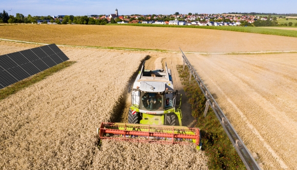 Agrivoltaïsme - Harvester-Tracker-A1-03