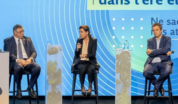 Patrick Pouyanné (TotalEnergies)  Catherine MacGregor (Engie) et Luc Rémont (EDF)