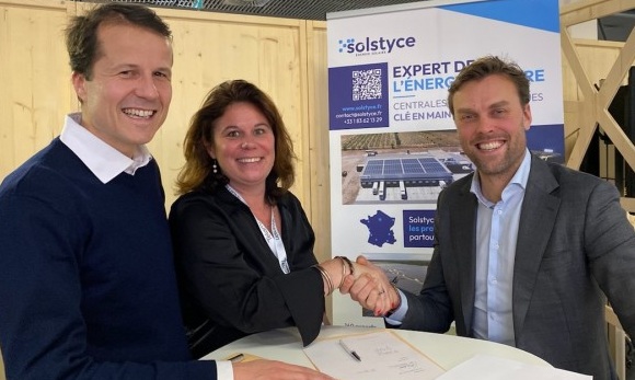 Sunrock Solstyce I Sirand Begot de Haas